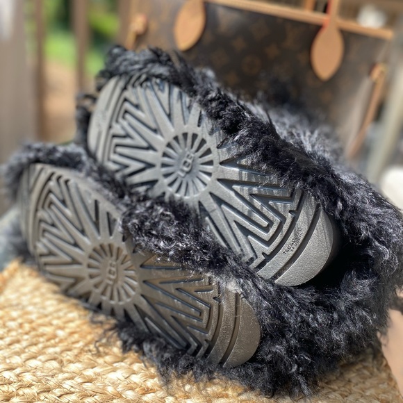 RARE!! UGG CLASSIC FLUFF MOMMA MONGOLIAN BLACK BOOTS US 8 /EU 39 / UK 6.5 - Picture 10 of 10